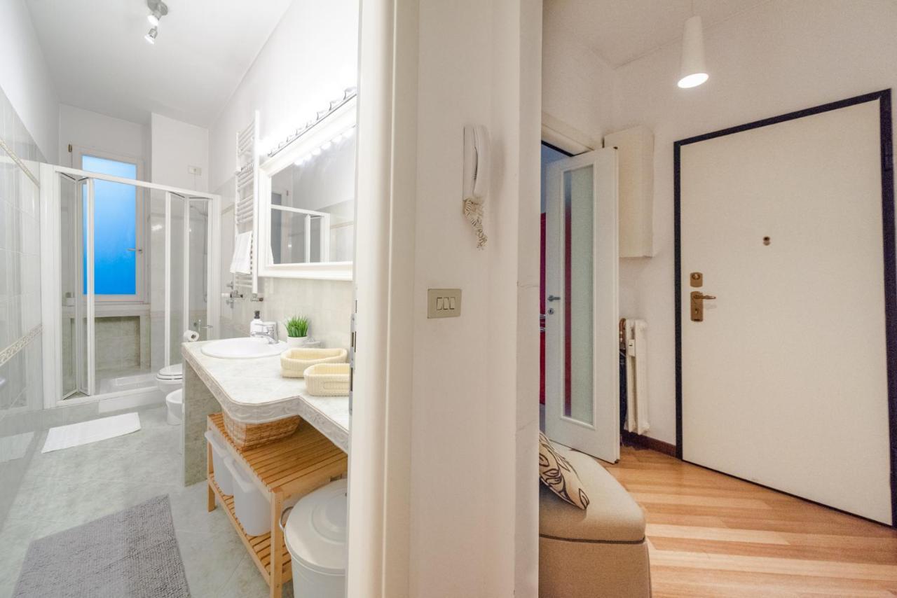 Sebino Guest House Milan Bagian luar foto